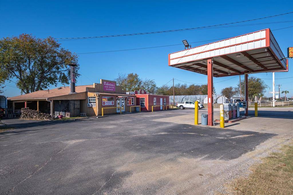28323 I-20, Wills Point, TX 75169