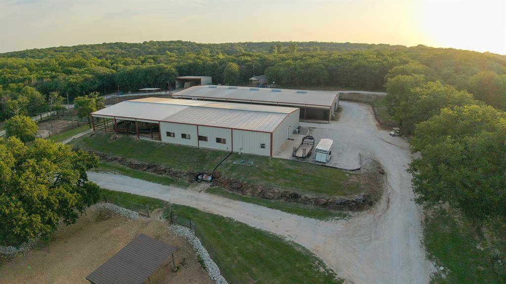 8016 E US HWY 82, Gainesville, TX 76240