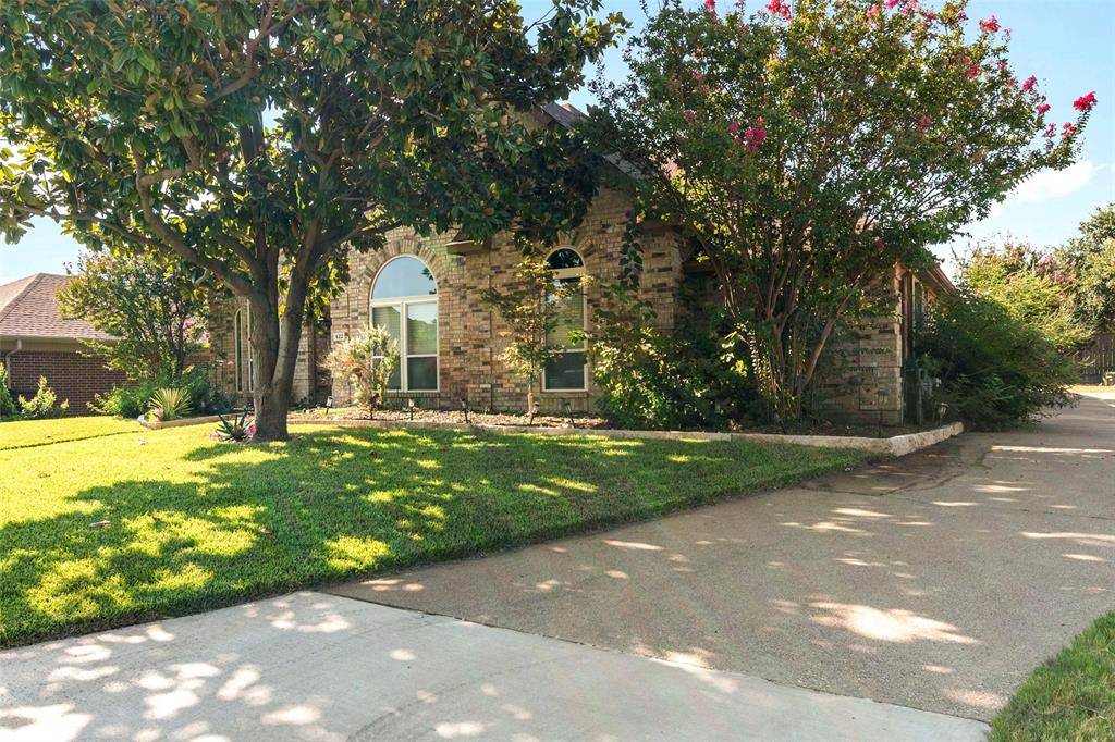 622 Meadowcrest Drive, Highland Village, TX 75077