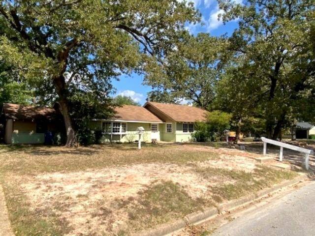 100 Thunderbird Drive, Athens, TX 75751
