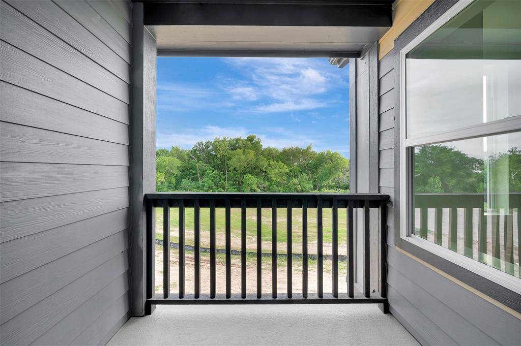 5825 Water Bridge Lane, Fort Worth, TX 76109