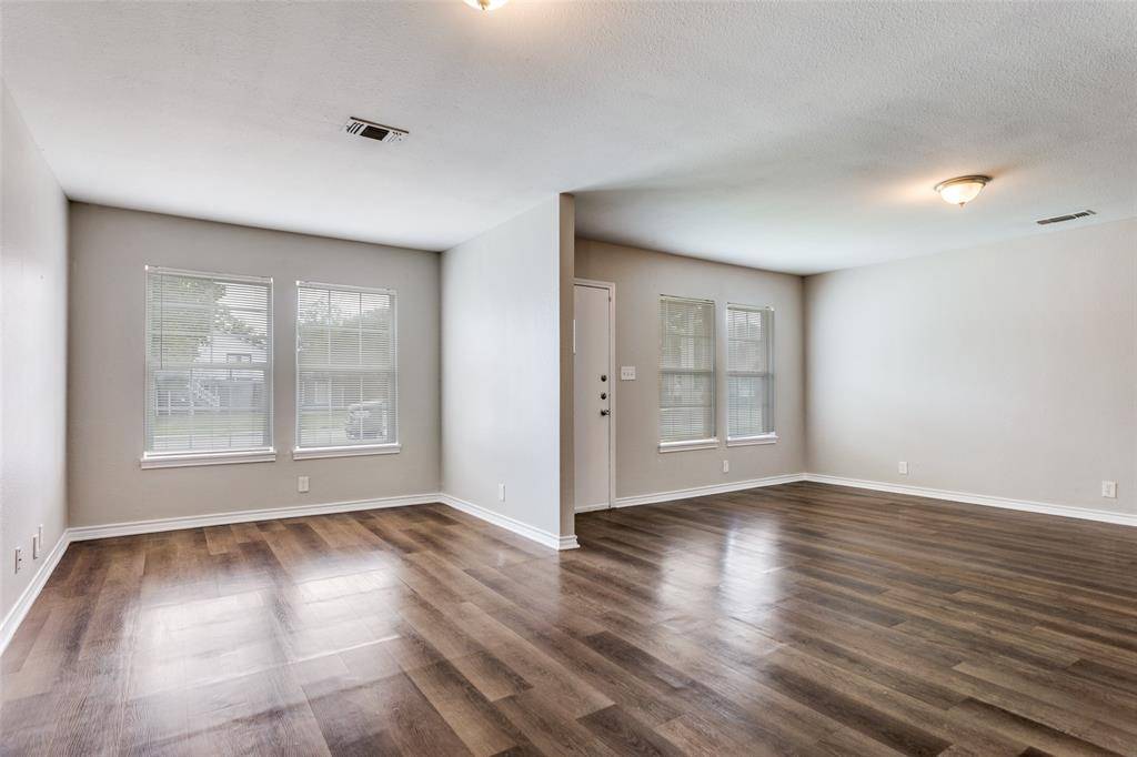 2624 Frazier Avenue, Fort Worth, TX 76110