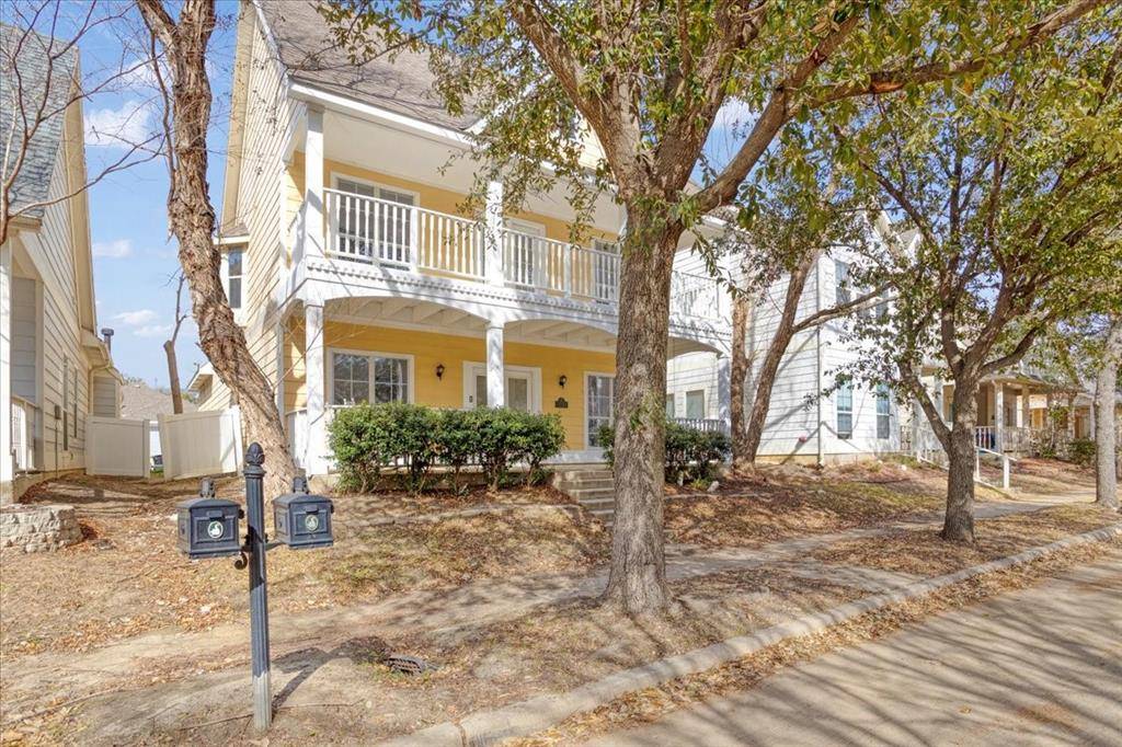 1805 Azalea Drive, Savannah, TX 76227
