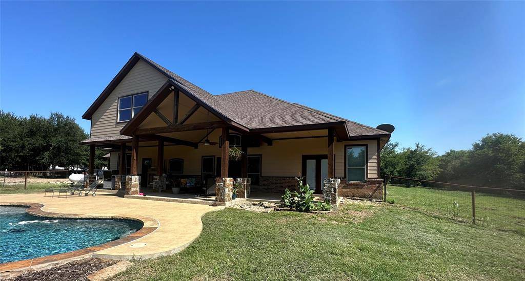 261 Vickie Lane, Gunter, TX 75058