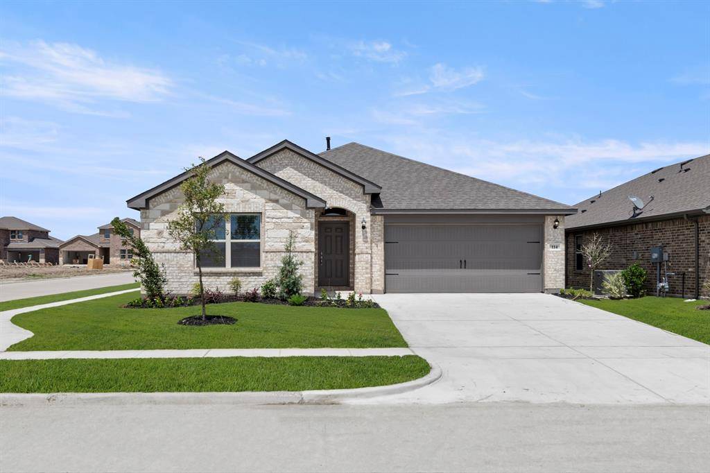 114 Bandit Trail, Terrell, TX 75160