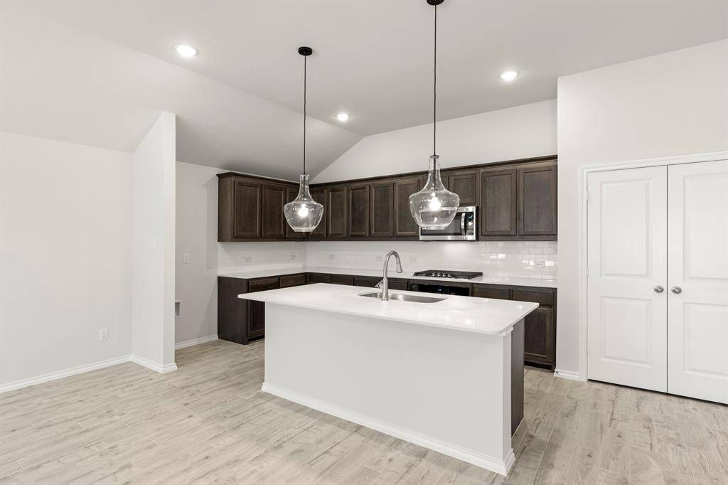 114 Bandit Trail, Terrell, TX 75160