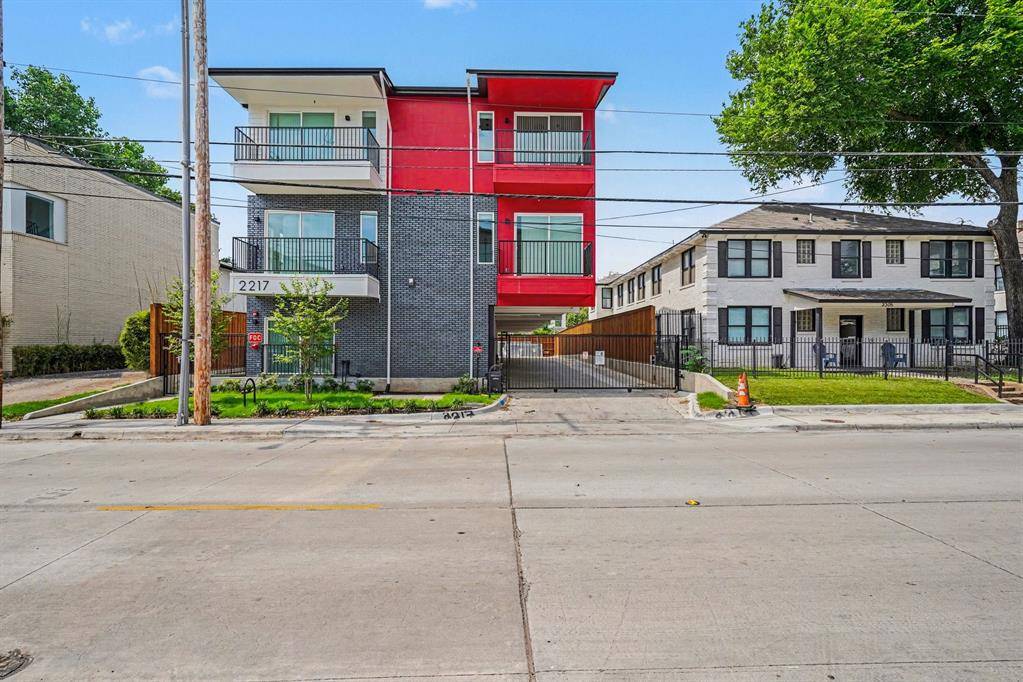 2217 N Fitzhugh Avenue #301, Dallas, TX 75204