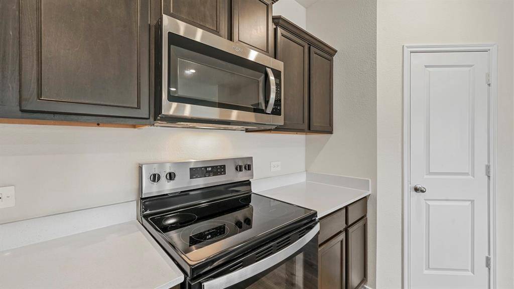 1810 Nestling Street, Crandall, TX 75114
