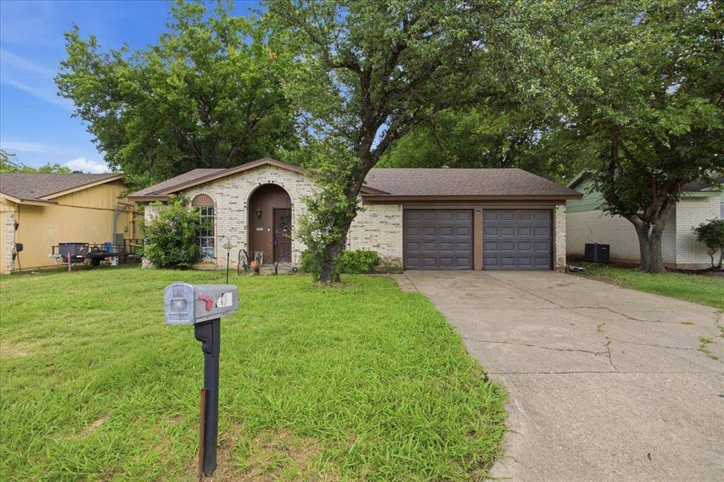 701 N Douglas Avenue, Cleburne, TX 76033