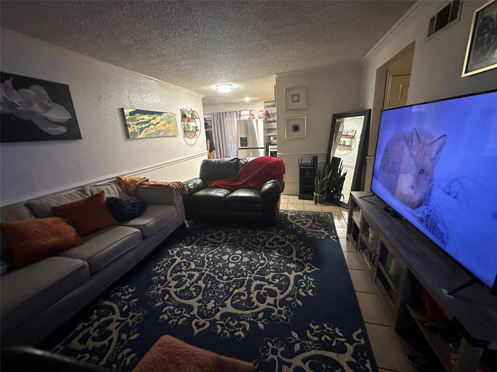 2133 Greenway Street, Arlington, TX 76010