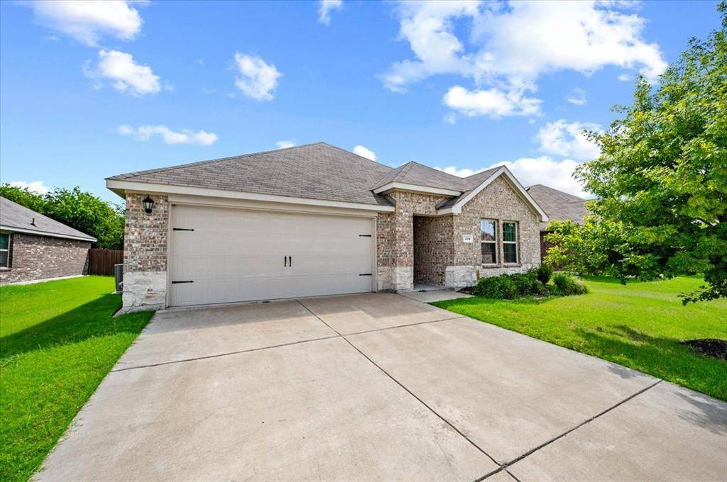 279 Thoroughbred Street, Waxahachie, TX 75165