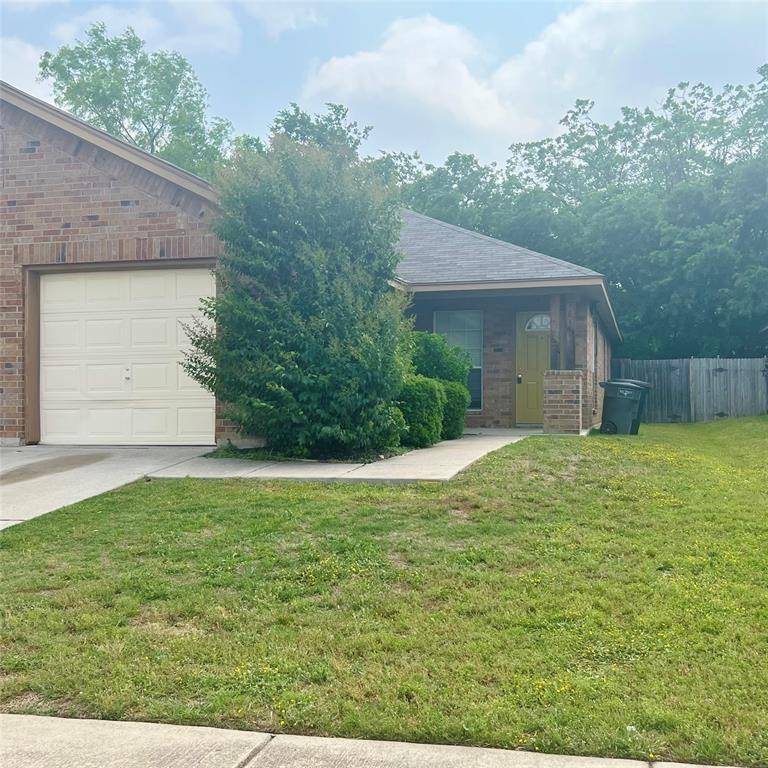 7811 Novella Drive, Fort Worth, TX 76134