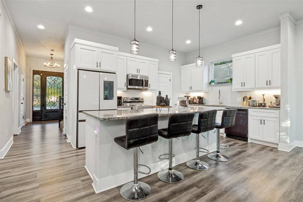 7909 Ivory Lane, Dallas, TX 75216