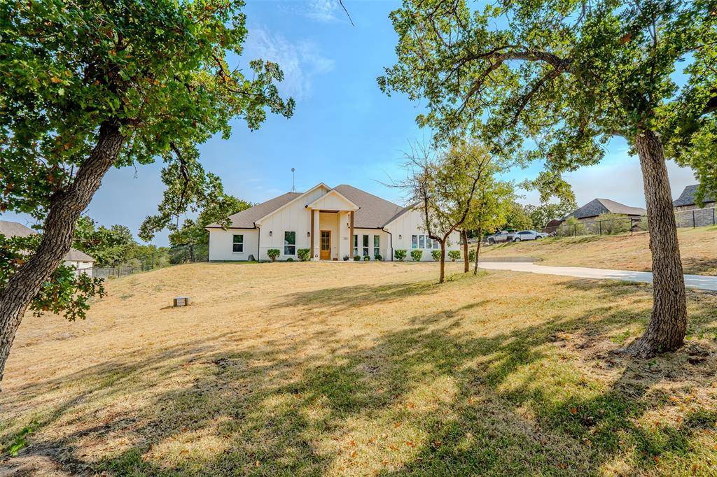 182 Saddle Horn Trail, Boyd, TX 76023