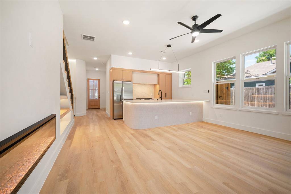 1600 Washington Avenue, Fort Worth, TX 76104