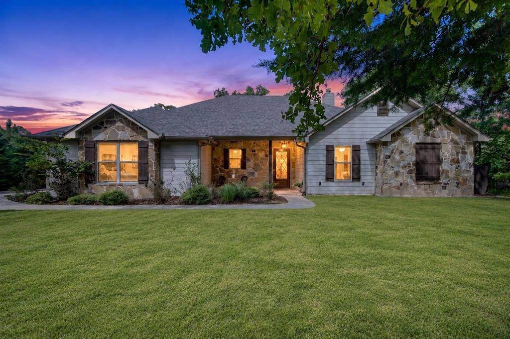 9236 Safari Bluff, Larue, TX 75770