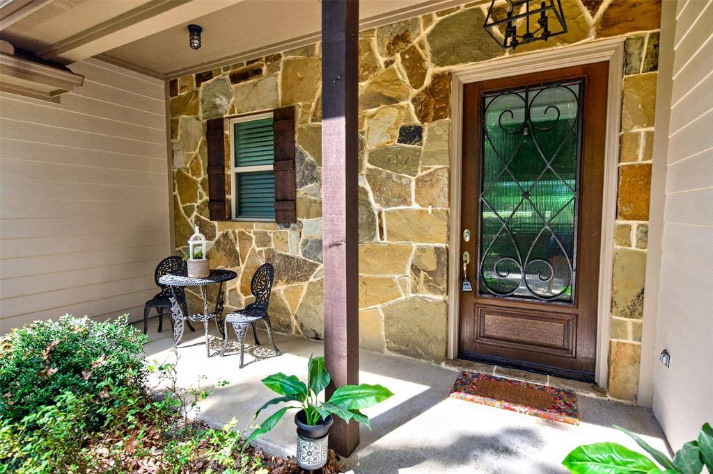 9236 Safari Bluff, Larue, TX 75770