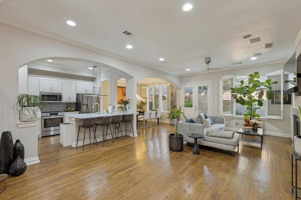3320 Blackburn Street, Dallas, TX 75204