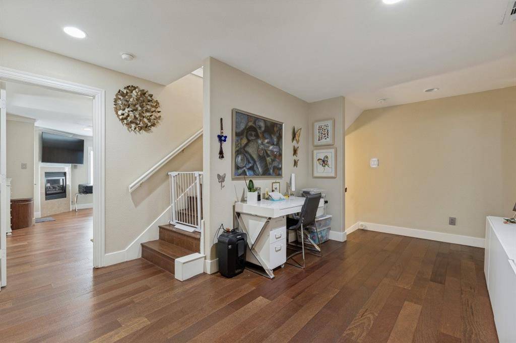 3320 Blackburn Street, Dallas, TX 75204
