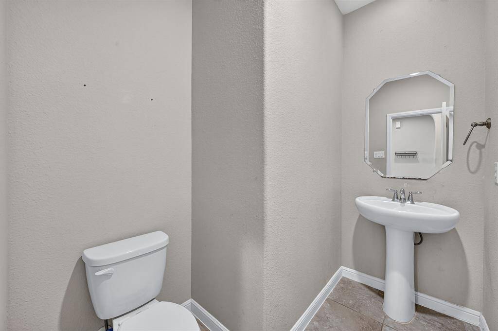 576 Pendennis Drive, Saginaw, TX 76131