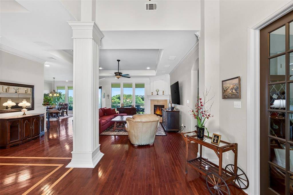 4457 Fairway View Drive, Fort Worth, TX 76008