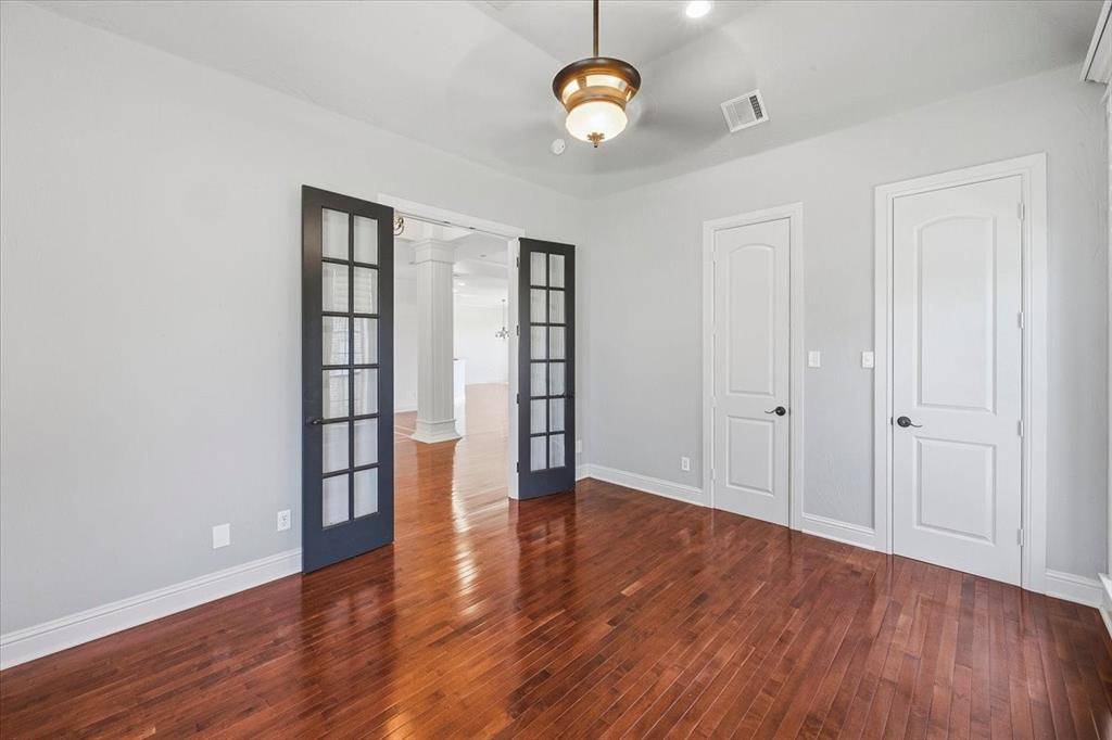 4457 Fairway View Drive, Fort Worth, TX 76008