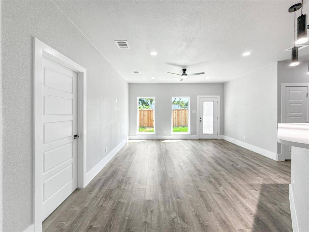 2130 Kathleen Avenue, Dallas, TX 75216