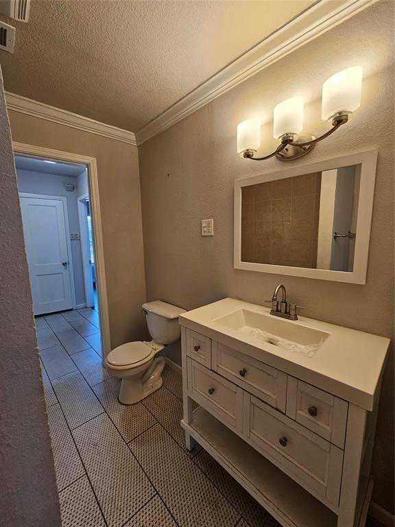 632 Freeman Drive, Garland, TX 75040