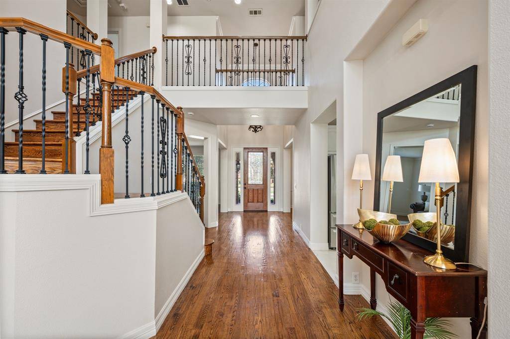 6609 Sapphire Circle S, Colleyville, TX 76034