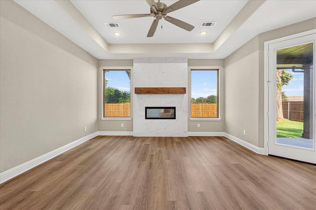 213 S Atwood Street, Boyd, TX 76023