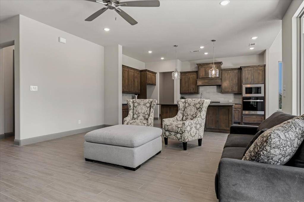 131 Spring Valley Road, Paradise, TX 76073
