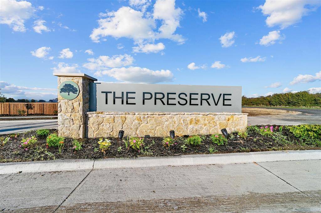 1036 Auburn Drive, Justin, TX 76247