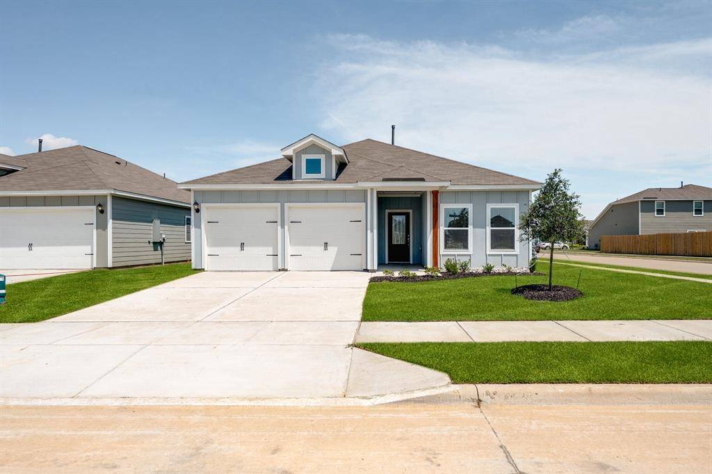 9637 Logan Square Drive, Fort Worth, TX 76140