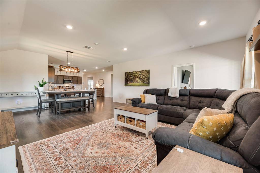 4301 Pyramid Drive, Forney, TX 75126