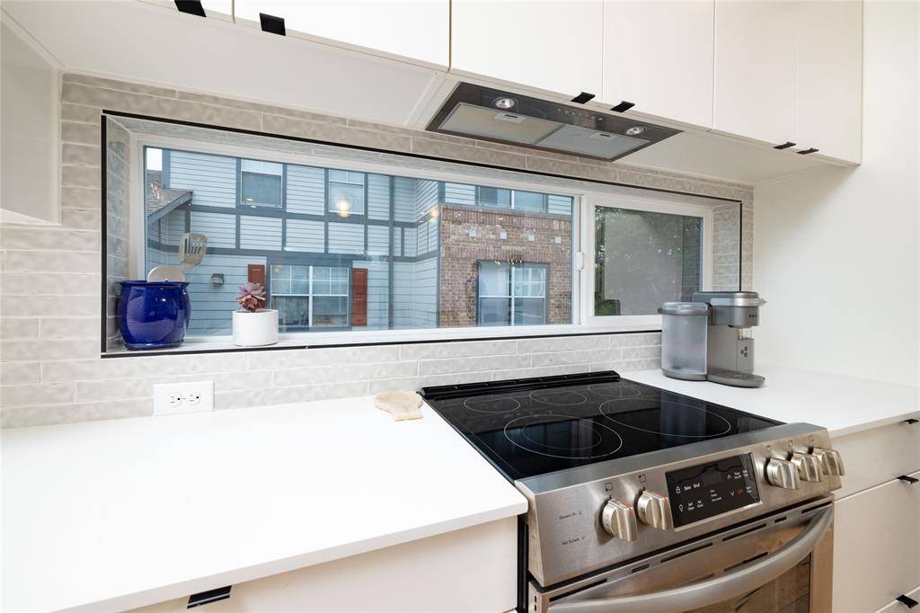 2118 N Carroll Avenue #101, Dallas, TX 75204