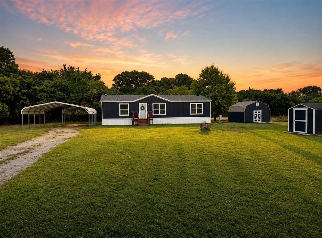 113 Lazy Meadow Court, Springtown, TX 76082