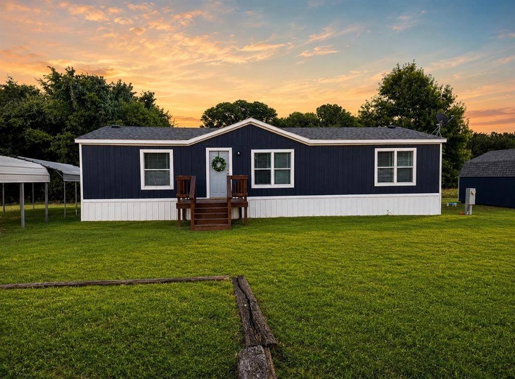 113 Lazy Meadow Court, Springtown, TX 76082
