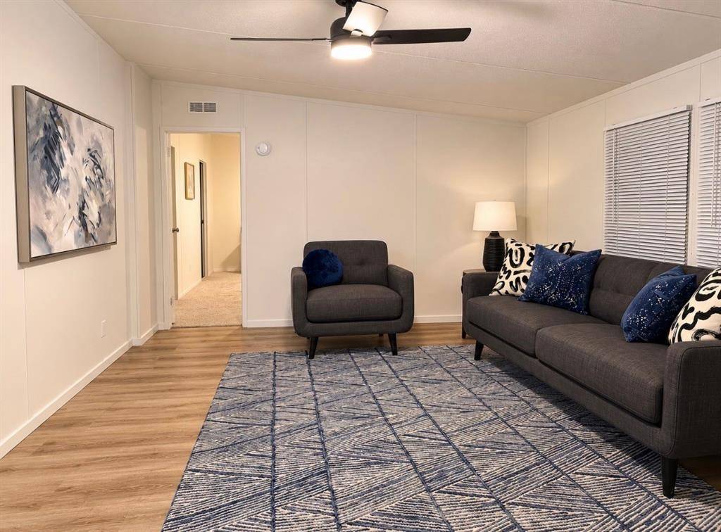 113 Lazy Meadow Court, Springtown, TX 76082