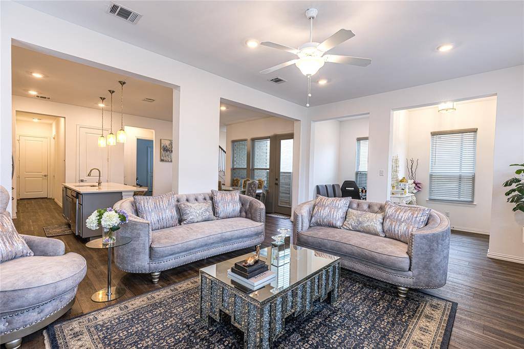 5426 Grand Avenue, Sachse, TX 75048
