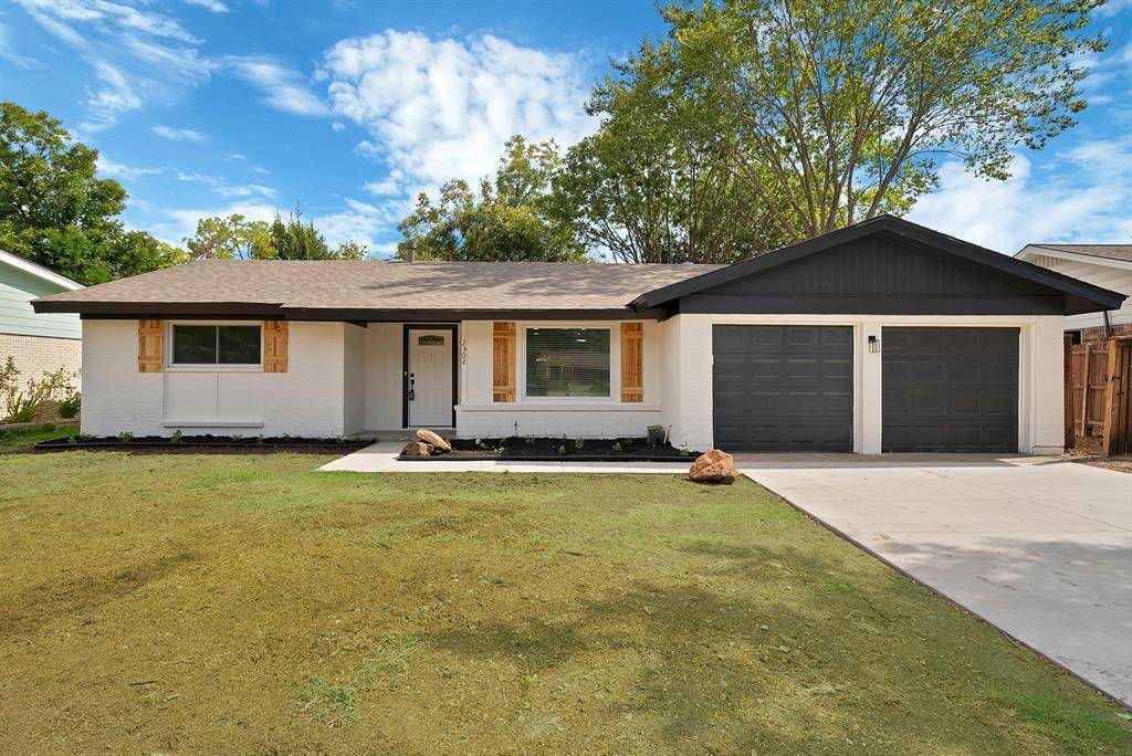 2302 E Mitchell Street, Arlington, TX 76010