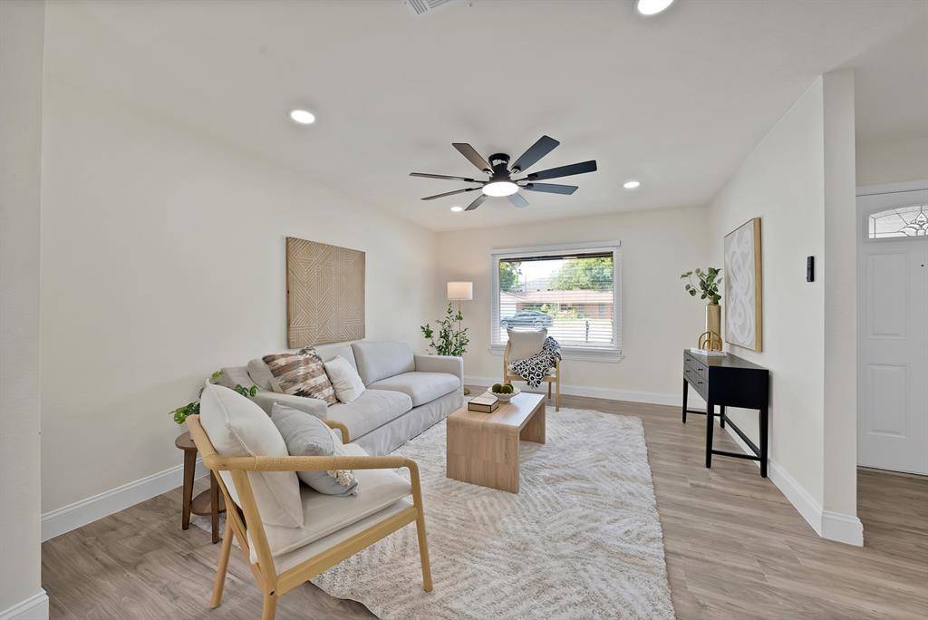 2302 E Mitchell Street, Arlington, TX 76010