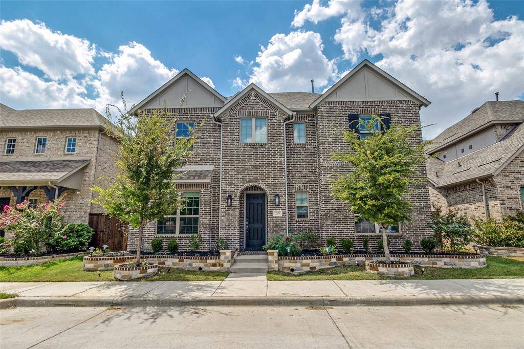 12679 Royal Oaks Lane, Farmers Branch, TX 75234