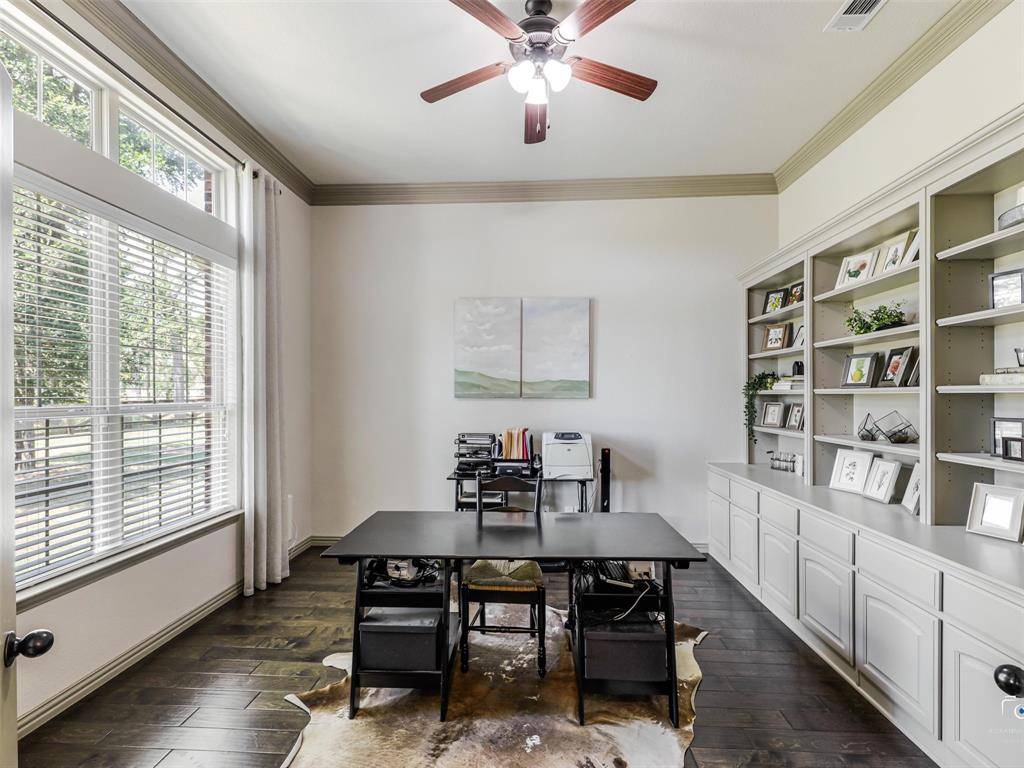 101 Sandlin Court, Springtown, TX 76082