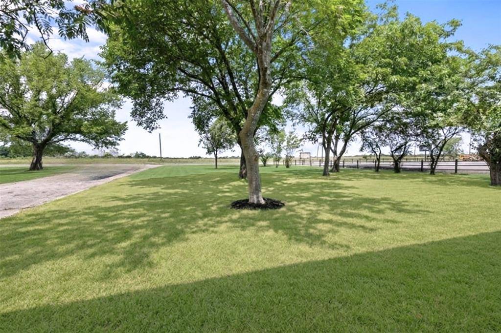 5772 N State Highway 78, Bonham, TX 75418