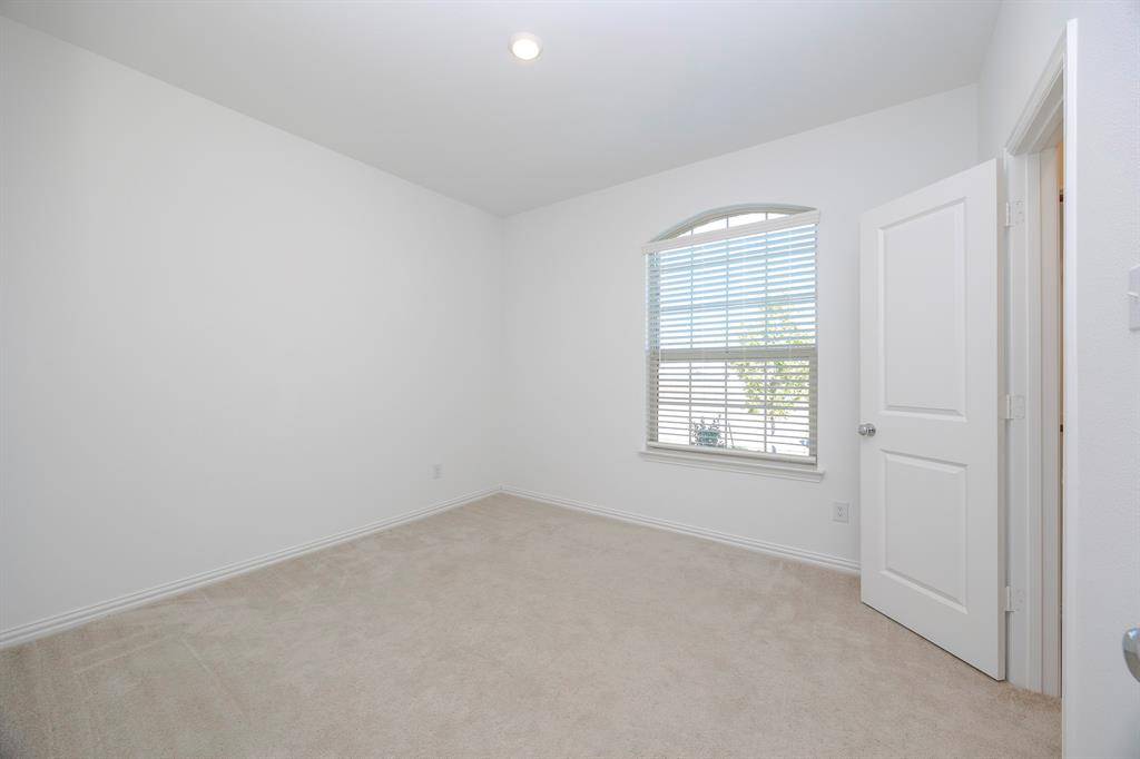 2406 Bold Venture Drive, Forney, TX 75126