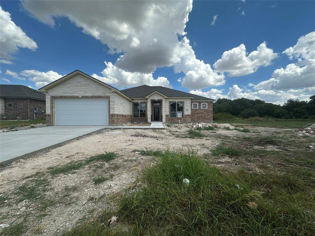 131 Lasso Loop, Lorena, TX 76655