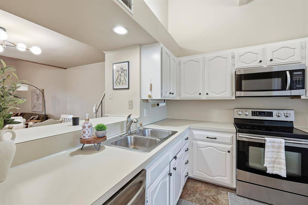 3033 Hells Gate Loop #E207, Strawn, TX 76475
