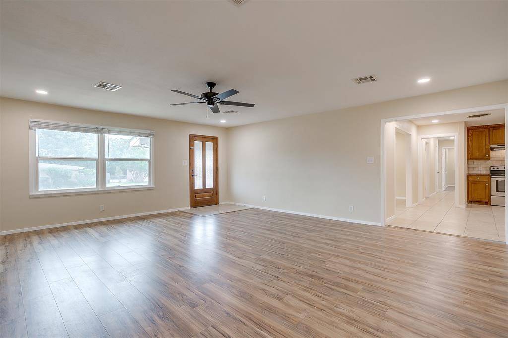 1208 Warden Street, Benbrook, TX 76126