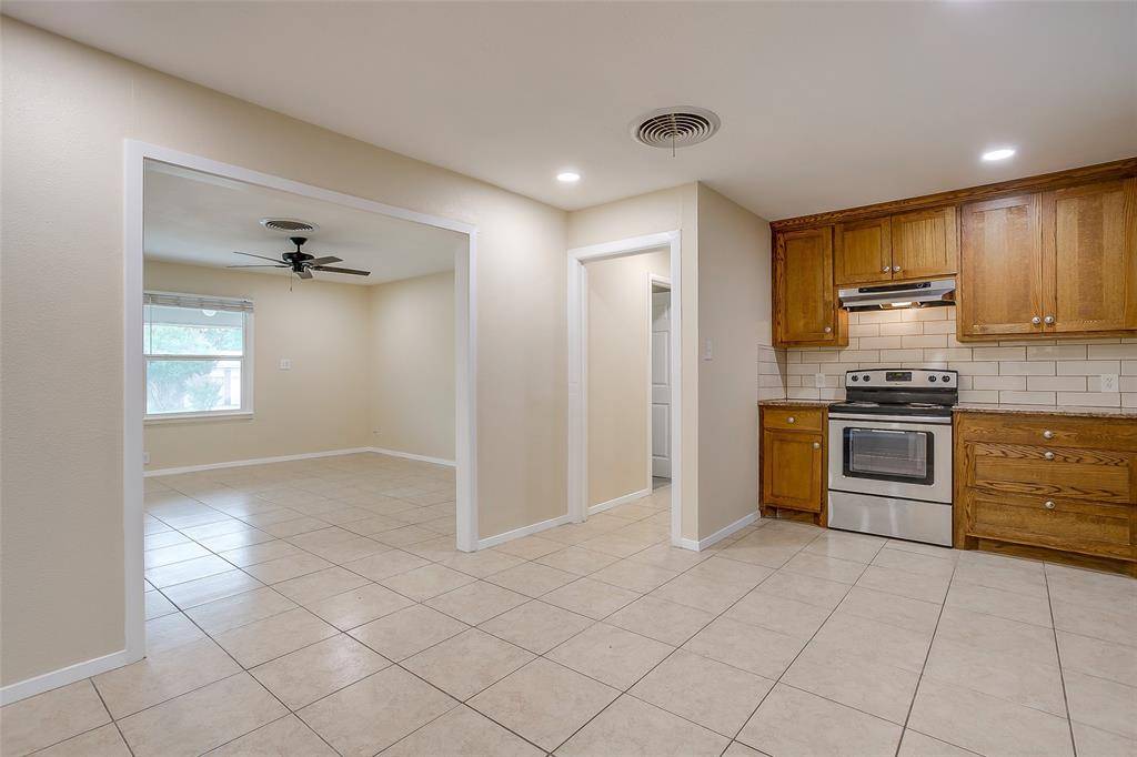 1208 Warden Street, Benbrook, TX 76126