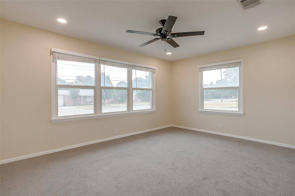 1208 Warden Street, Benbrook, TX 76126